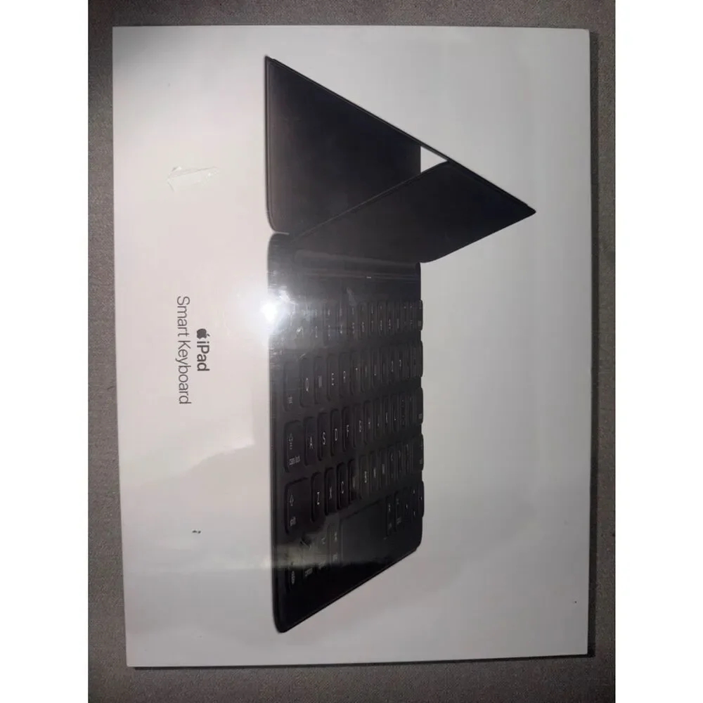 Apple Smart Keyboard for iPad (7th/8th/9th gen), iPad Air (3rd gen)10.5 inch pro